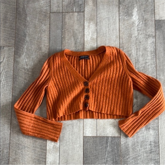 Urban Outfitters Size XS Burnt Orange Cropped Cardigan Sweater. - Picture 2 of 6